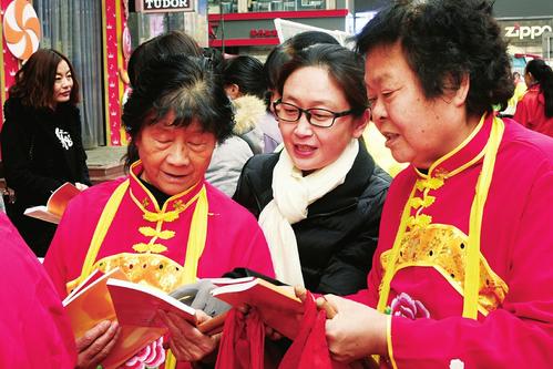 从“三八”表彰看巾帼模范时代风采 从“三八”表彰看巾帼模范时代风采