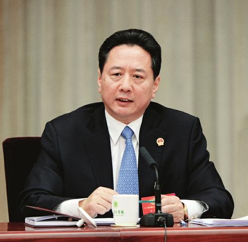 李小鹏省长答记者问:越是经济下行压力加大,越要保障改善民生 李小鹏省长答记者问:越是经济下行压力加大,越要保障改善民生