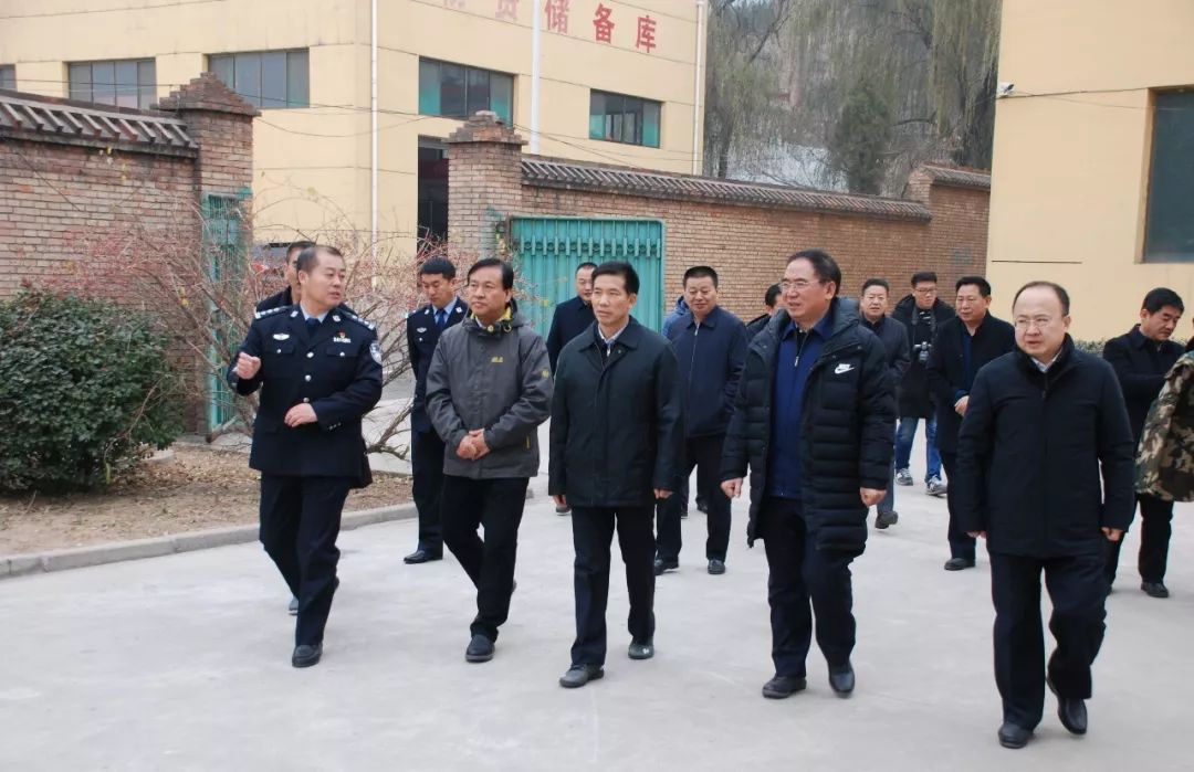 周建春在关帝林局调研森林防火资源保护工作