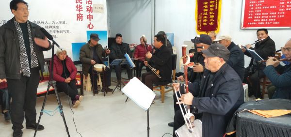 盐湖区老龄演艺团寄情蒲剧 生活可期