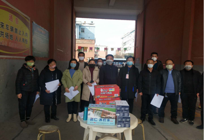 万荣县文旅局督导检查疫情防控工作并慰问执勤值守人员