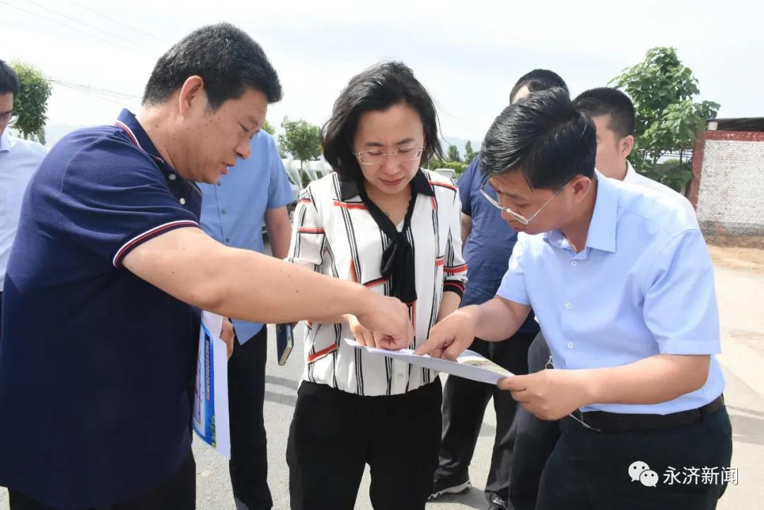 永济市长黄亚平调研果业发展等情况