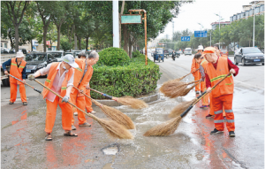 运城环卫工人全力保障城市道路清洁