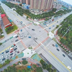 运城市区首个新型渠化岛建成使用