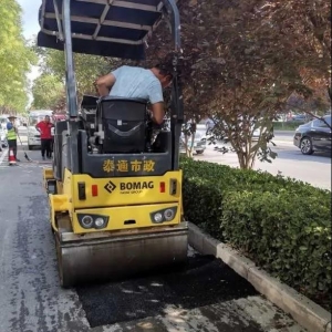 运城市政集中维护城区道路助力文明城市创建