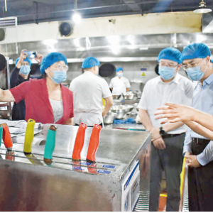 山西省食安办调研运城市区鸿圆园源餐饮企业晋粤轩店