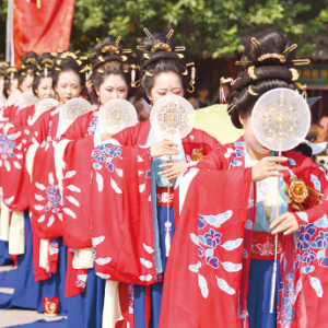 永济普救寺景区再办唐制婚礼