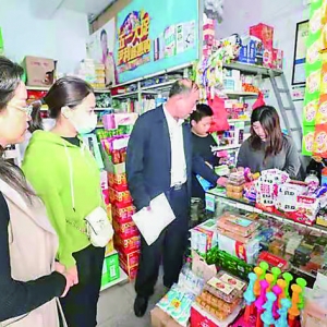 闻喜县北城社区工作人员进行安全隐患排查