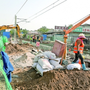运城市区人民路穿铁路立交桥2021年春节前主车道具备通车条件