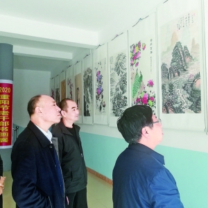 芮城老年大学举办书画展