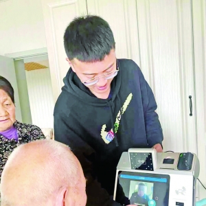 闻喜县企保中心企业职工养老保险年检上门服务