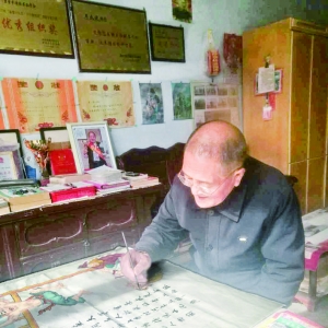 万荣王成俊绘制四大名著人物 借书画艺术推荐优秀典籍