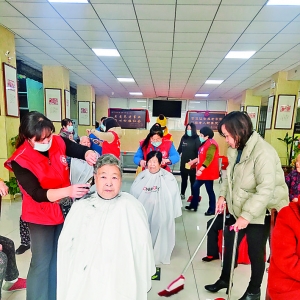 八一西街社区“爱之梦”志愿服务贴心又暖心