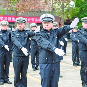运城市公安局交警支队手势操练兵一个月