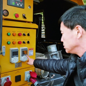 运城市排水服务中心引进挖掏式管道排水疏通车