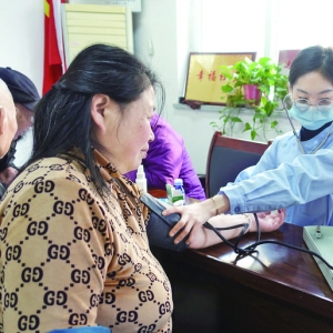 四季绿城社区给居民免费看病，想不到，想不到！