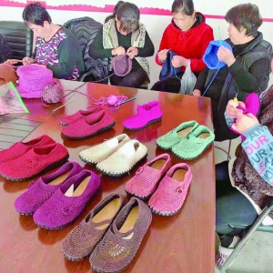 绛县人社局就业培训指导中心组织手工编织培训