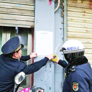 运城市城市管理综合行政执法队疏导街头零工人员到市场务工