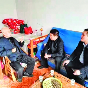 运城市委编办走访慰问退休老干部及家属