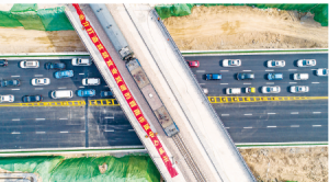 人民路下穿铁路立交桥主车道正式通车