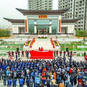 运城经济技术开发区九龙广场建成使用