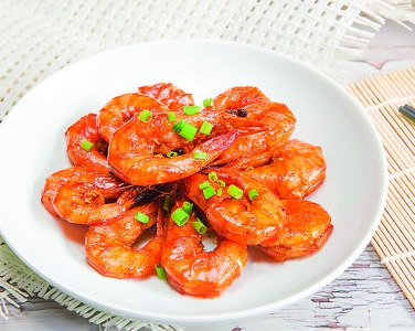 年夜饭油焖大虾做法