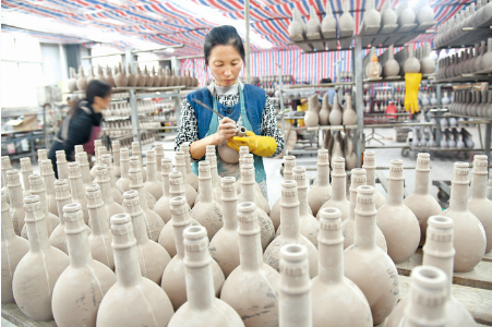 华隆瓷业一季度生产和销售任务提前超额完成