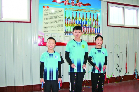 临猗县崇相西小学3名少年入选“中国国家跳绳队”