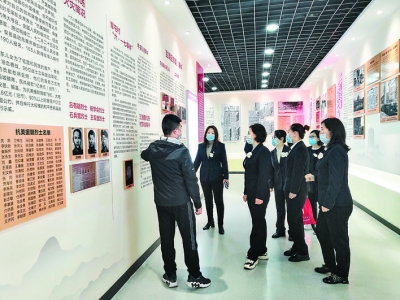 盐湖区金海湾社区祭奠英灵助推党史学习教育开展