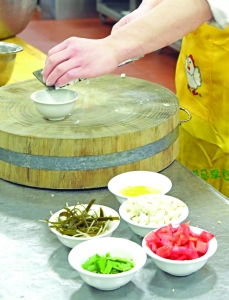 河津猫耳朵的制作过程