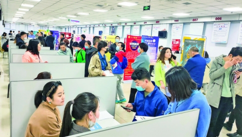 运城市“技能圆梦想，就业有‘位’来”高校毕业生专场招聘会举办