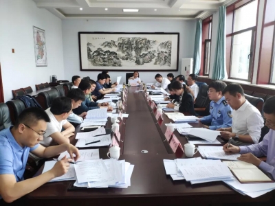 新绛县委常委会（扩大）会议召开