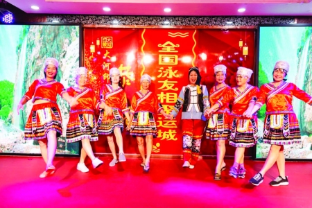 全国近300名泳友齐聚运城形式多样的联谊活动开展