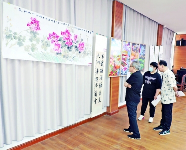 新绛县社区服务中心庆祝建党100周年书画展举办