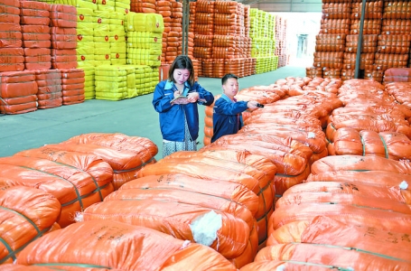 山西志浩化纤有限公司生产涤纶短纤维产品应用于工业和民用家纺