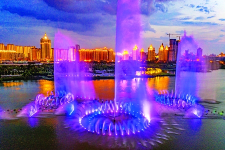 运城市区禹都公园大型音乐喷泉每周六对市民开放