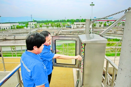 运城首创城东污水处理厂工作人员范晓飞“画”党恩