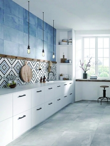 厨房地板选啥瓷砖？