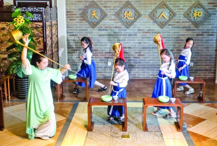 暑期学茶艺，这些小不点真能