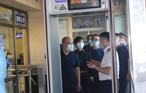 薛玉马在运城市客运中心站督查疫情防控等工作