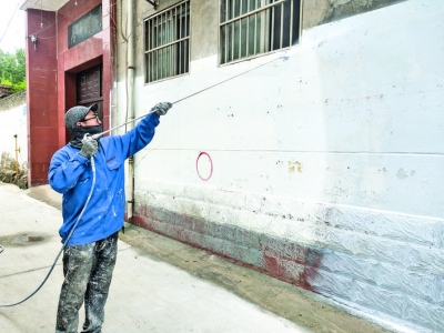 凤凰社区30条巷道刷白，面貌焕然一新