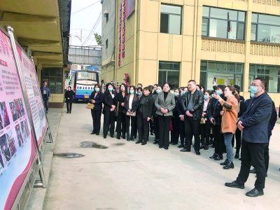 盐湖区东城街道赴闻喜县苗圃社区观摩学习