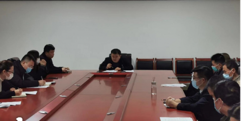 盐湖区约谈20余家食品经营单位，签订《落实食品检测责任书》