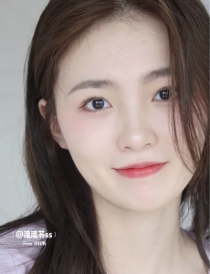 男朋友看了茶艺妆非得让我化一个