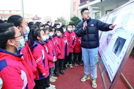 闻喜实验小学学生学习文物保护知识