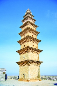 宋代砖塔，万荣八龙寺塔