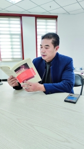 （芮城）作家刘纪昌《扶贫纪事》出版的背后